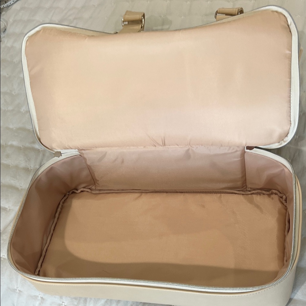BEIS Mini Weekender Cream and Tan Canvas Bag - Picture 7 of 15